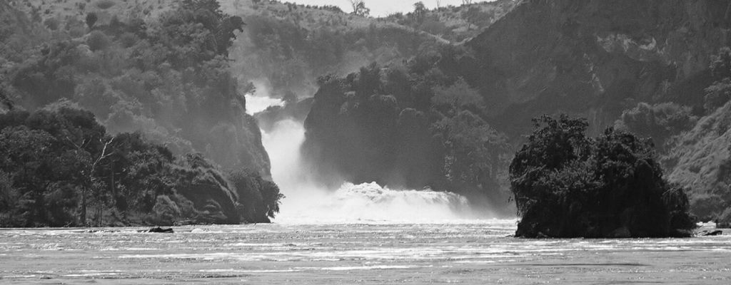Nature Tours and Sightseeing - Soft-adventure and scenic trips with culture, walking, waterfalls, lakes and mountains in Uganda and Rwanda